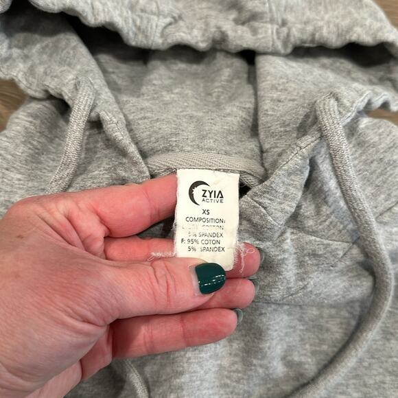 ZYIA ACTIVE Heathered Gray Raw Edge Cropped Pullover Cotton Gym Hoodie Size XS - Picture 8 of 11